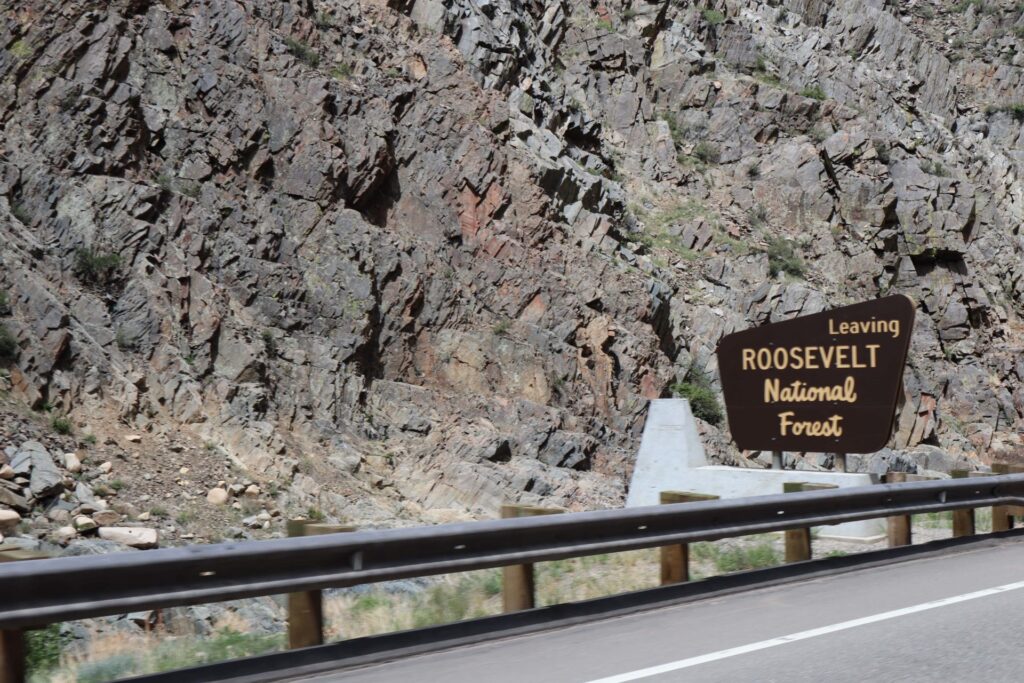 Photo of Arapaho Roosevelt National Forest sign
